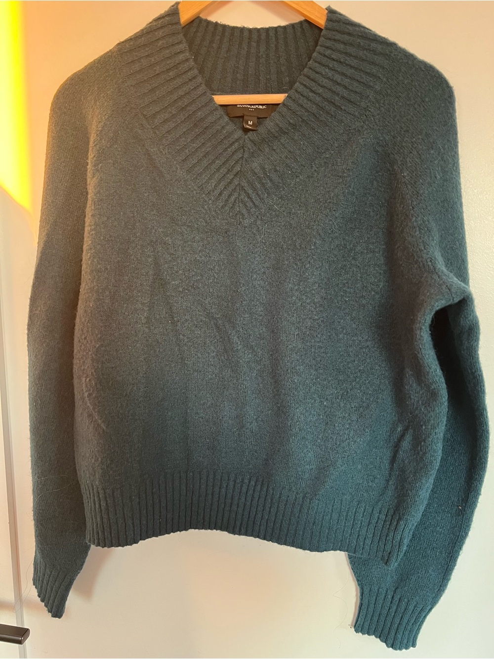 Banana Republic Peacock Blue/Teal V-Neck Sweater